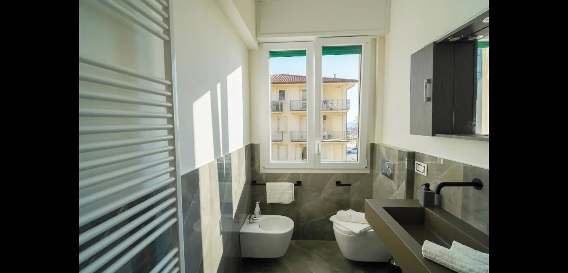 Rosa Dei Venti- Sea View Apartment - Ac Lido di Camaiore